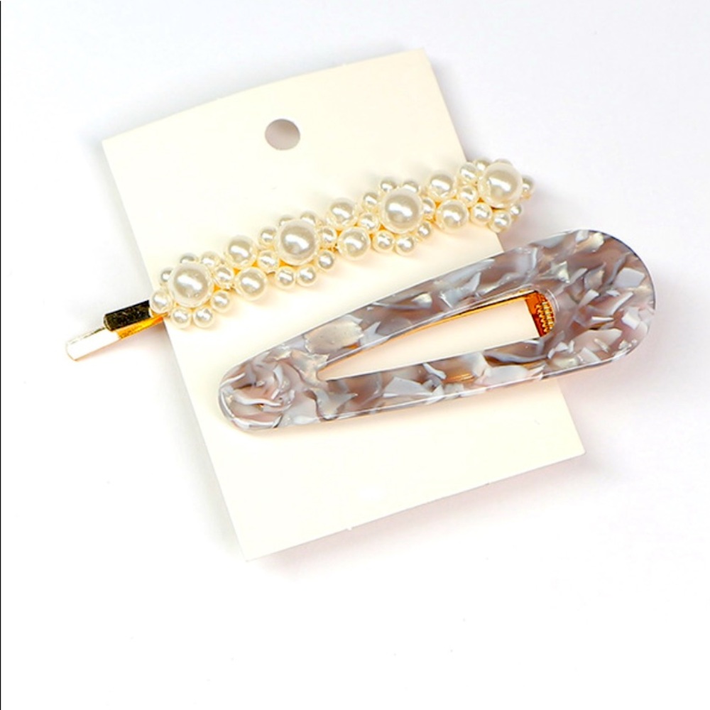 Pearl/Grey Hair Clips